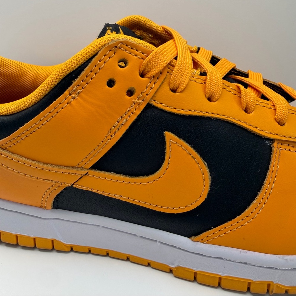 Nike Black and Yellow Athletic Shoes - Picture 6 of 10